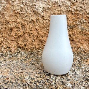 No.V2 Drop Vase